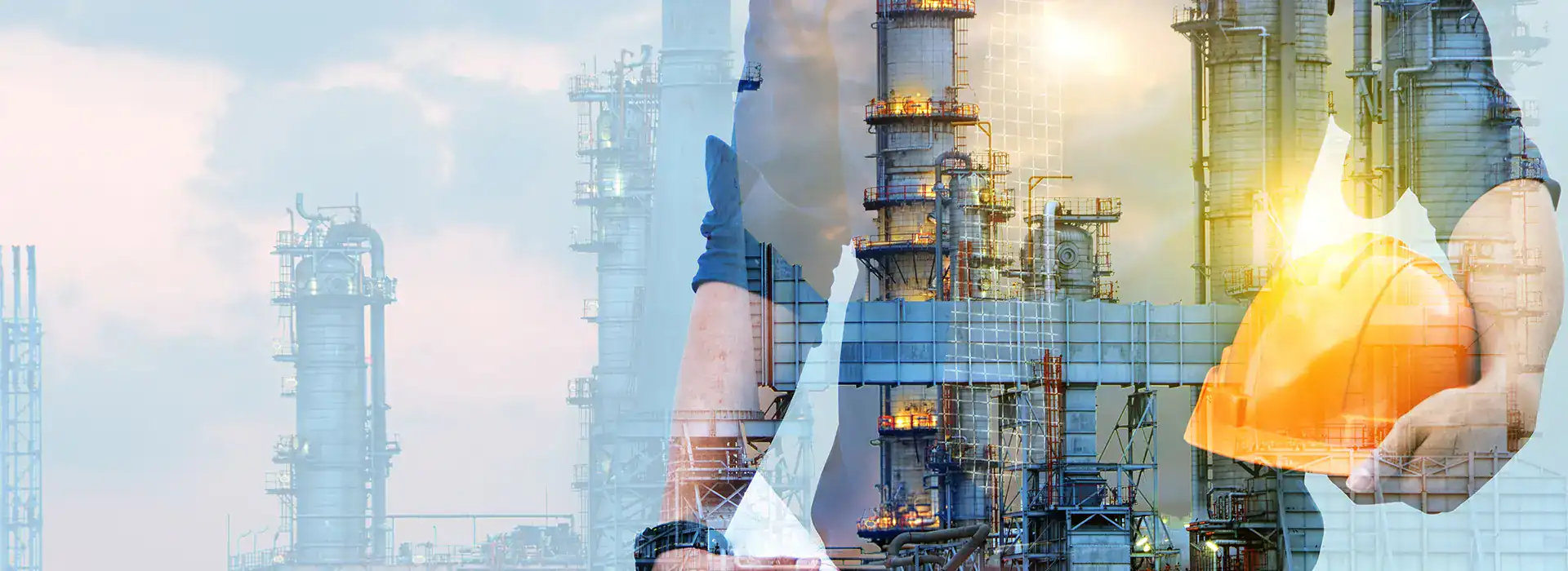 Hình ảnh nhà máy công nghiệp và kỹ thuật của AIPAS Việt Nam.